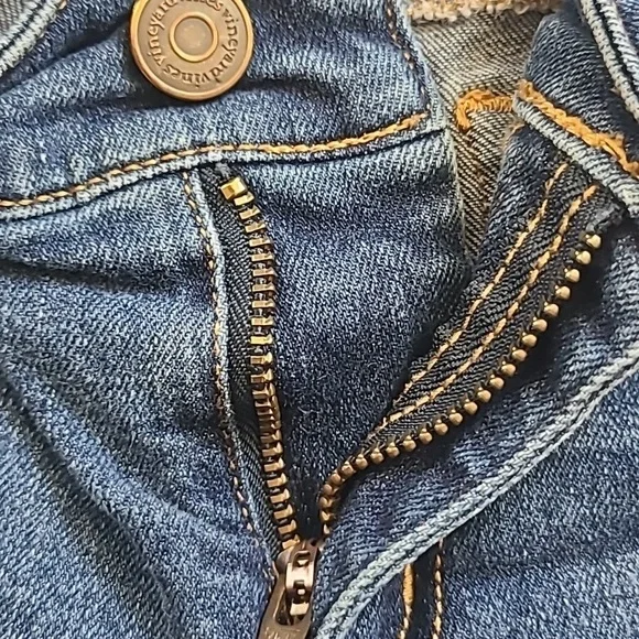 Vineyard Vines Jeans - Picture 3 of 6